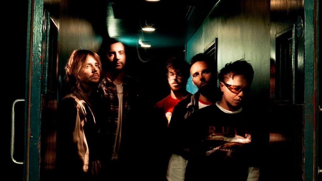 Nothing But Thieves | The Stray Dogs World Tour